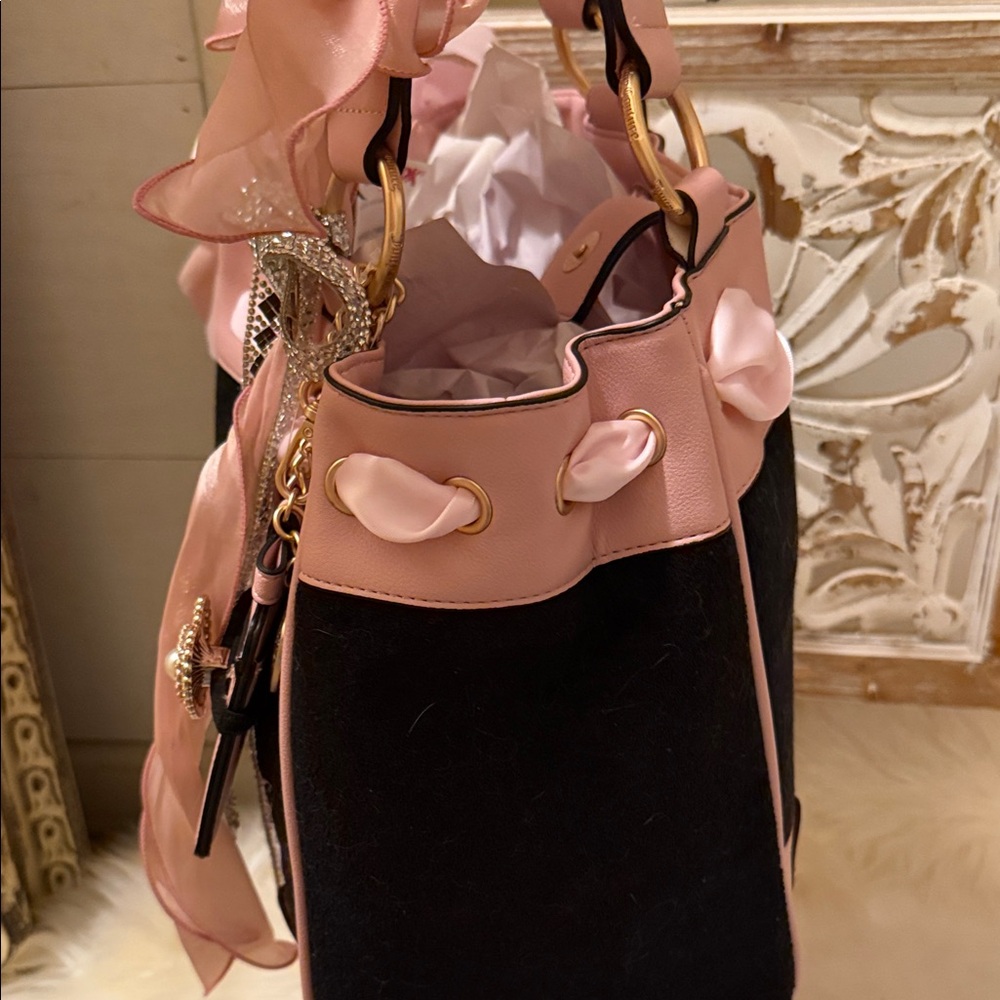 Juicy Couture Pink and Black Daydreamer Bag with sparkly rhinestones & Bows🩷 - Picture 10 of 17